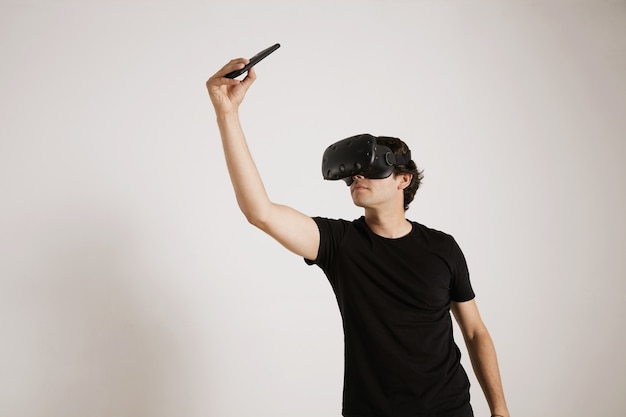 How To Use Vive Trackers With Oculus Quest 2?